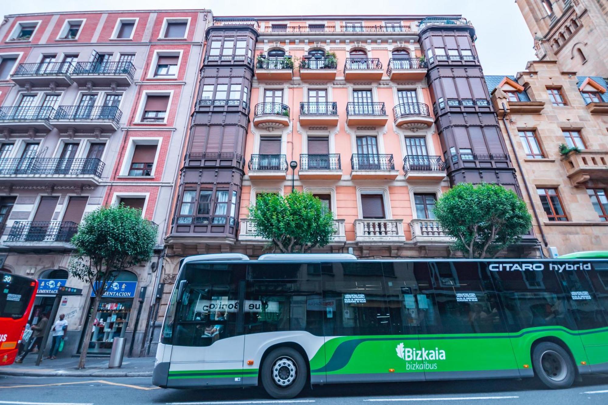 Gran Apartamento 6 Suites Bilbao Center المظهر الخارجي الصورة